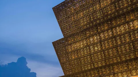 A story rising in bronze