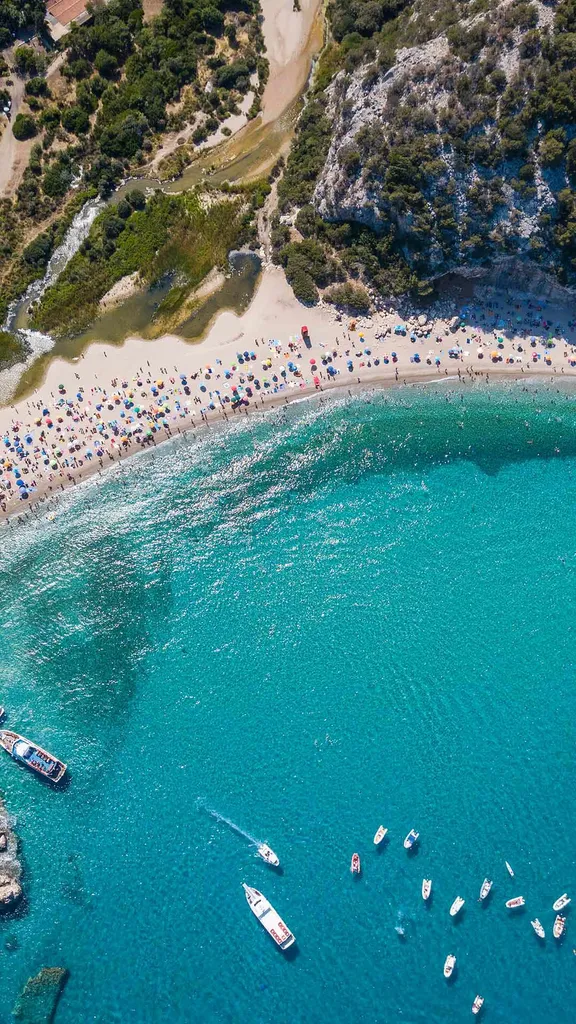 Crisp blues, sharp views