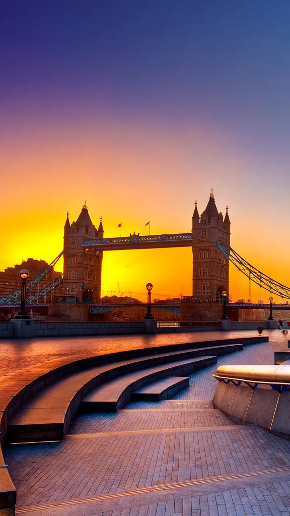 Lace up, London!