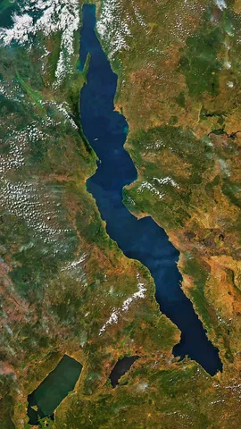 When water draws the line