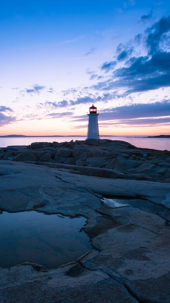 Peggy's Point Lighthouse, Atlantic Coast, Nova Scotia, Canada