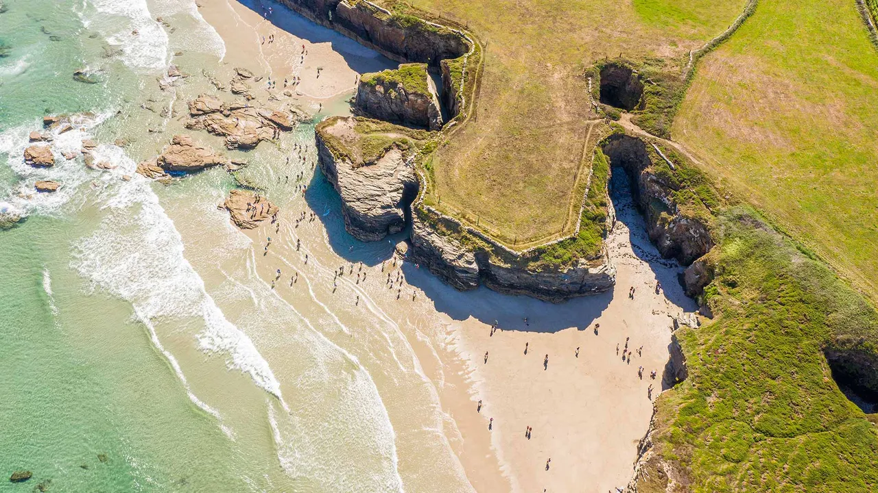 Into Galicia's hidden arches