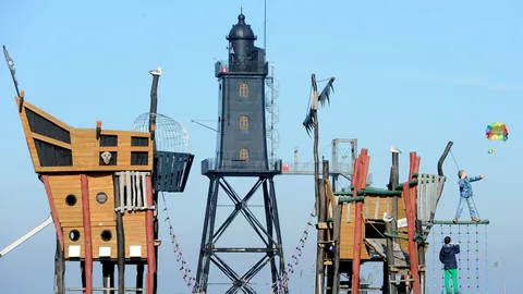 An Deck, ihr Landratten!