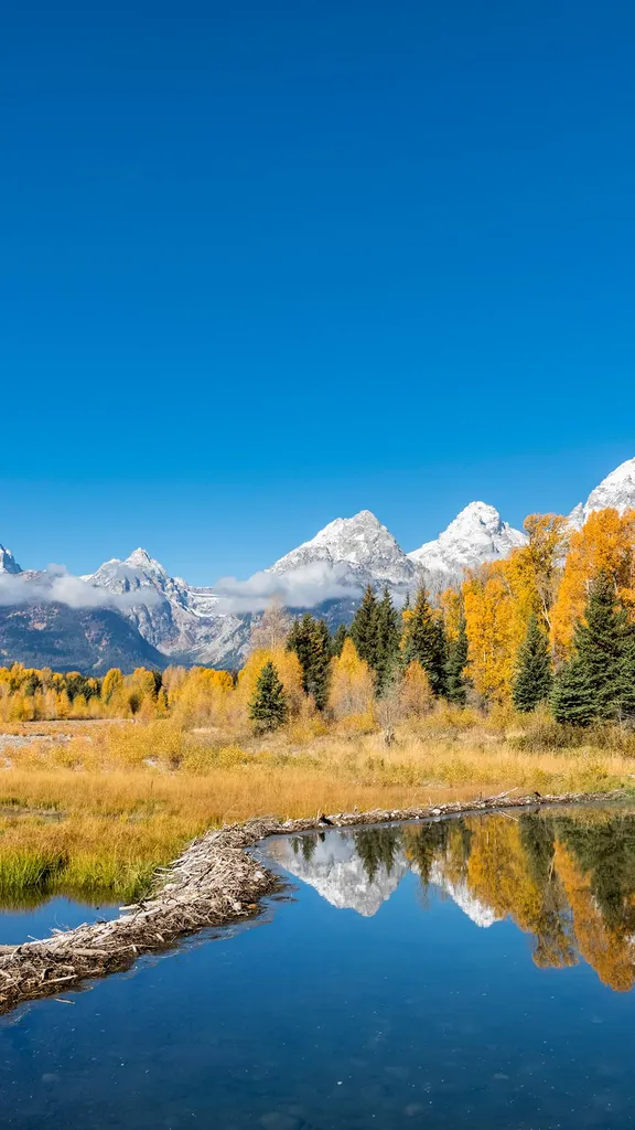 Big on beauty, short on people