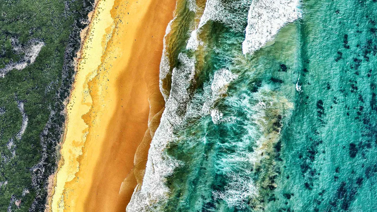 The land of moving shorelines
