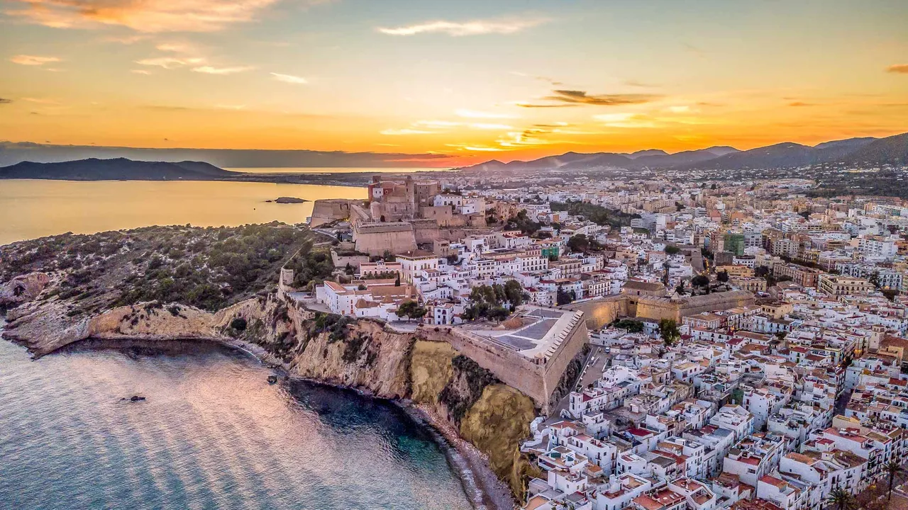 ダンスミュージックの聖地